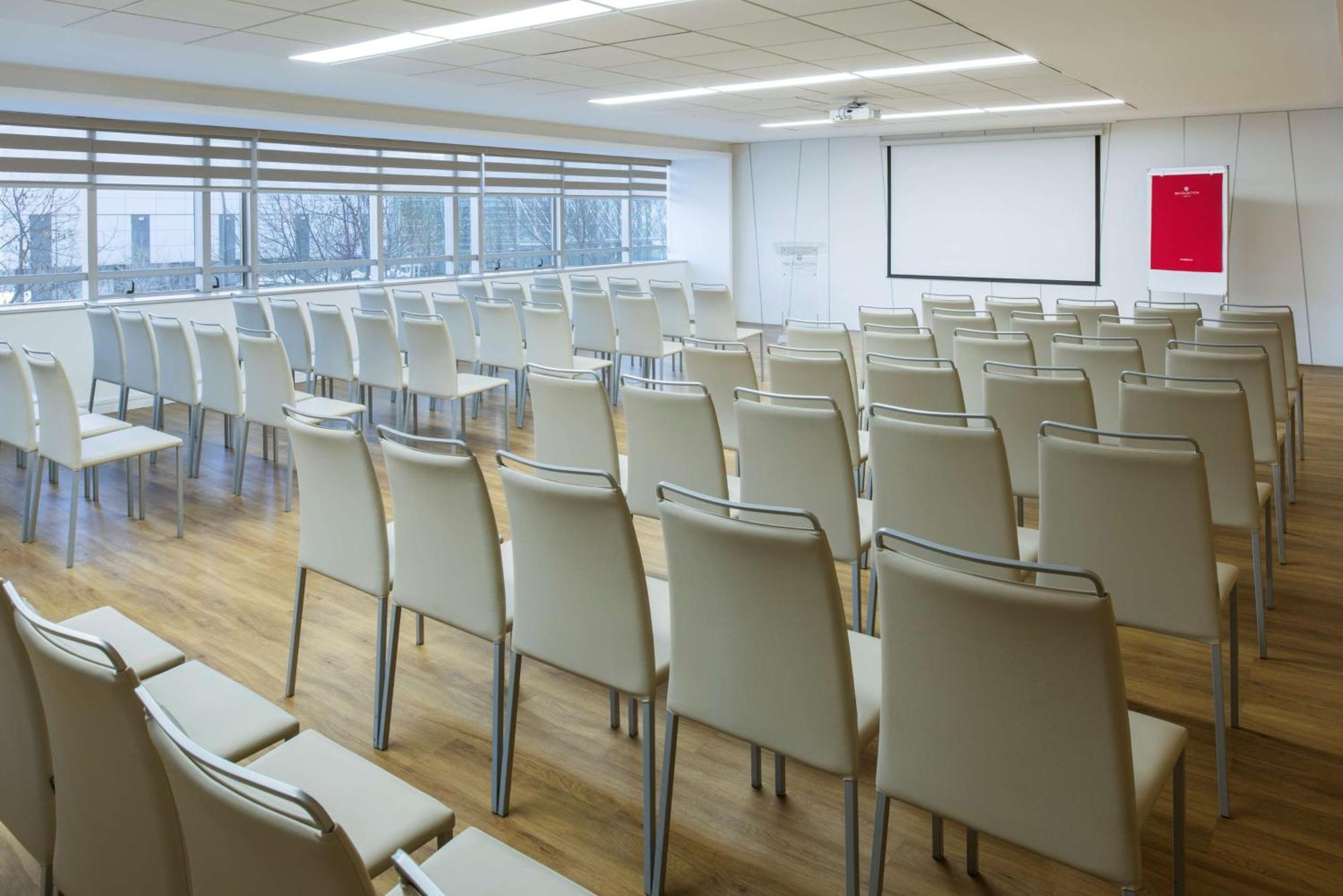Nh Collection Plaza Santiago Hotell Eksteriør bilde The auditorium